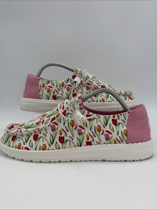 Hey Dude Shoes - HEYDUDE Women's Size 11.0 Wendy Tulip Bouquet Slip-On Loafer